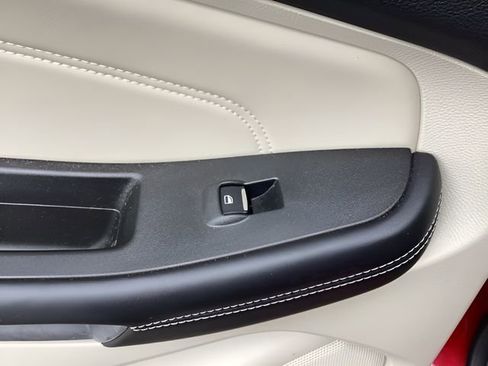 Used 2024 Ford Edge Titanium w/ Titanium Elite Package image 18