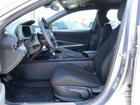 New 2025 Hyundai Elantra Sport image 7