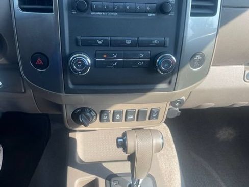 Used 2012 Nissan Frontier SL w/ Moonroof Pkg AWD/4WD image 6