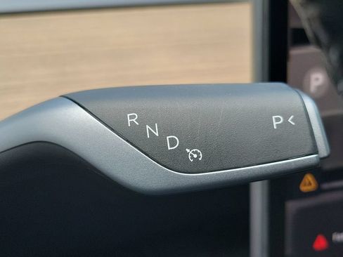 Used 2025 Tesla Model Y Performance AWD/4WD image 25