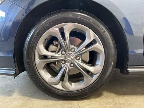 Used 2024 Honda Accord EX image 11