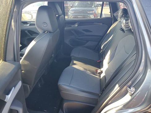 New 2026 Volkswagen Tiguan SE R-Line FWD image 11
