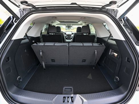 New 2026 Ford Explorer Active w/ Active Comfort Package AWD/4WD image 14