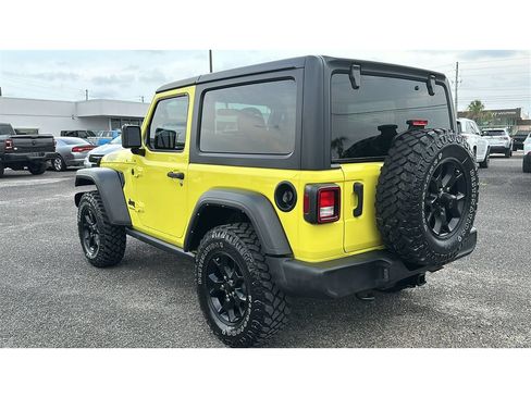 Used 2022 Jeep Wrangler Sport AWD/4WD image 3