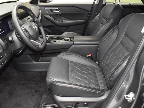 Certified 2026 Nissan Rogue Platinum w/ Platinum Premium Package AWD/4WD image 13