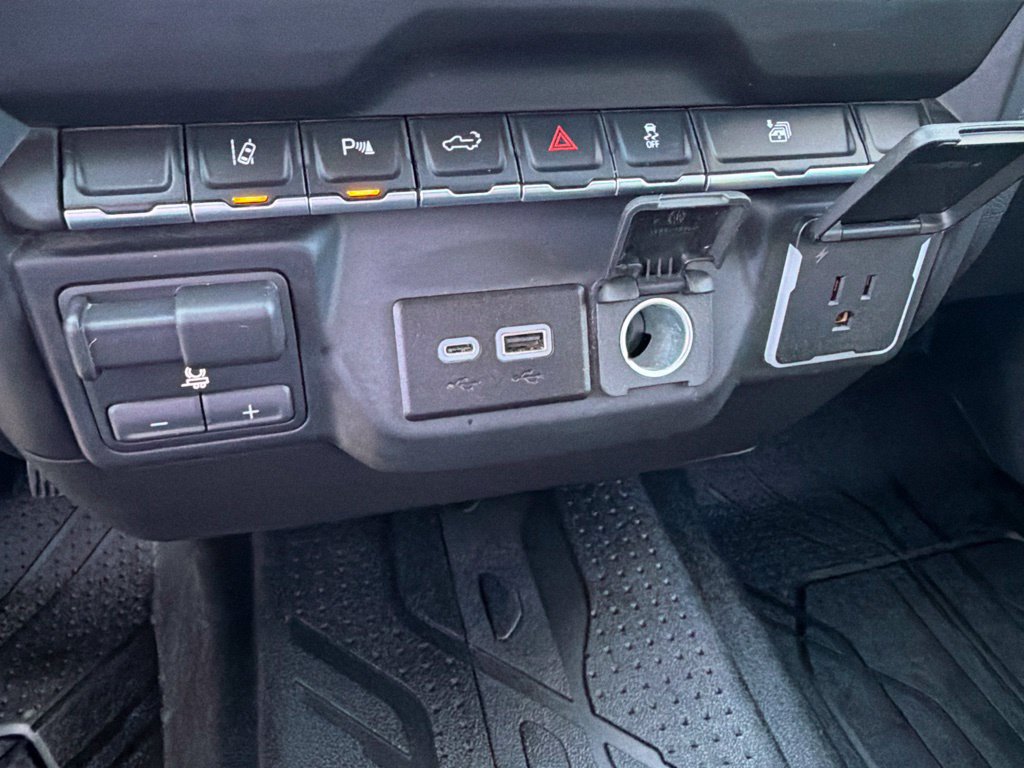 Used 2026 Chevrolet Silverado 2500 Custom AWD/4WD image 23