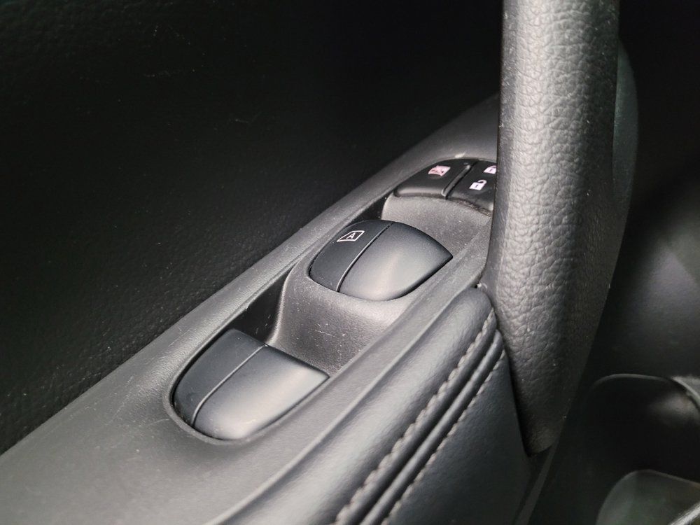 Used 2019 Nissan Rogue S w/ Special Edition Package AWD/4WD image 27