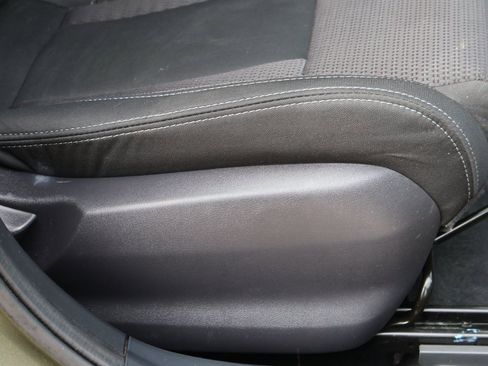 Used 2024 Subaru Outback Premium image 11