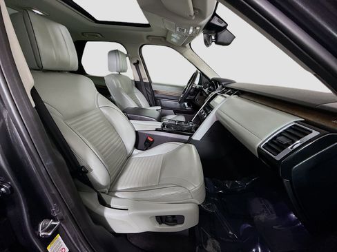 Used 2017 Land Rover Discovery HSE Luxury image 29