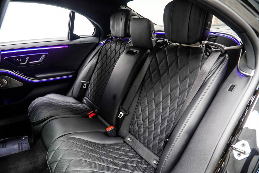 Used 2023 Mercedes-Benz S 580e 4MATIC Sedan w/ Warmth & Comfort Package image 47
