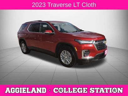 Used 2023 Chevrolet Traverse LT