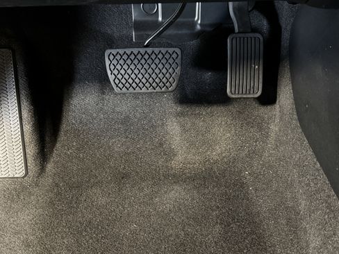 Certified 2024 Acura Integra FWD image 33