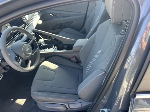 New 2026 Hyundai Elantra SEL Sport Premium w/ Cargo Package image 19