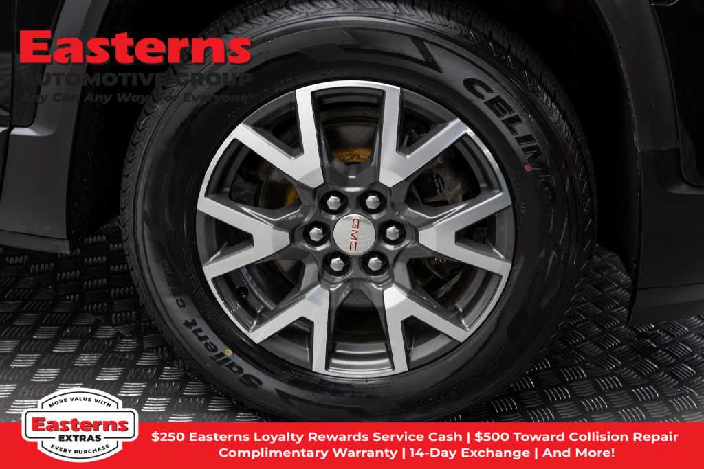 Used 2023 GMC Acadia SLE w/ Driver Convenience Package AWD/4WD image 34
