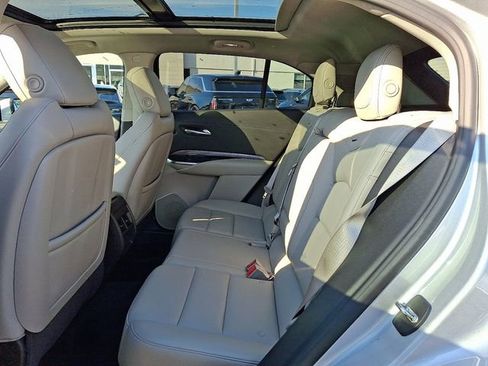 Certified 2022 Cadillac XT4 Luxury w/ Driver Awareness Package image 12