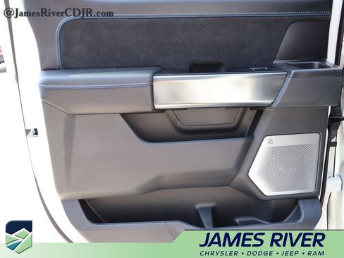 Used 2024 Ford F150 Platinum w/ Equipment Group 702A High AWD/4WD image 15