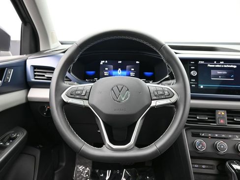 Used 2022 Volkswagen Taos SE w/ Panoramic Sunroof Package AWD/4WD image 43