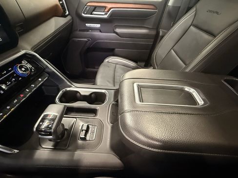 Used 2022 GMC Sierra 1500 Denali image 36