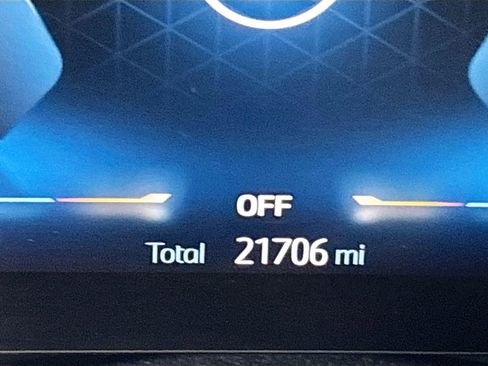 Used 2024 BMW 530i xDrive w/ Premium Package image 14