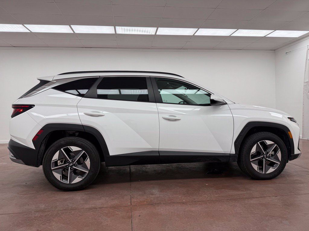 Used 2025 Hyundai Tucson SEL AWD/4WD image 6