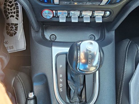 Used 2022 Ford Mustang Premium image 20