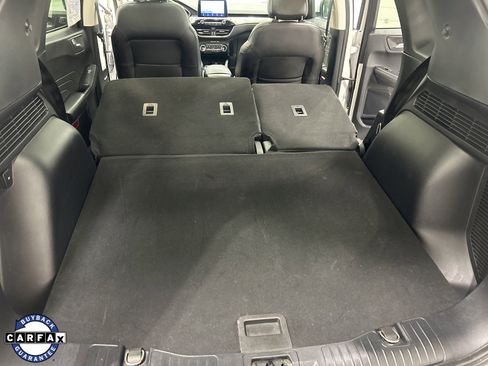 Used 2022 Ford Escape Titanium image 34