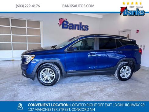 Certified 2022 GMC Terrain SLE w/ Driver Convenience Package image 5