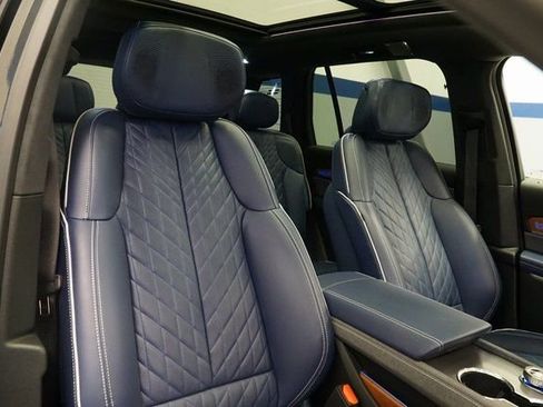 New 2026 Cadillac Vistiq Premium Luxury AWD/4WD image 18
