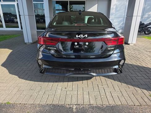 Used 2023 Kia Forte GT-Line FWD image 3