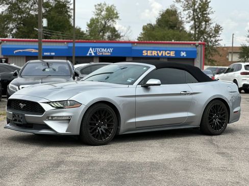 Used 2020 Ford Mustang Premium RWD image 2