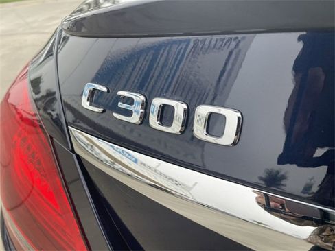 Used 2019 Mercedes-Benz C 300 Sedan image 32