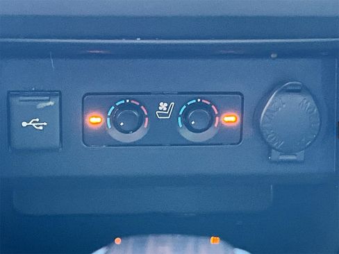 Used 2023 Toyota 4Runner Limited image 21