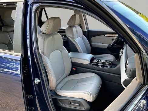 Used 2025 Honda Pilot EX-L image 19