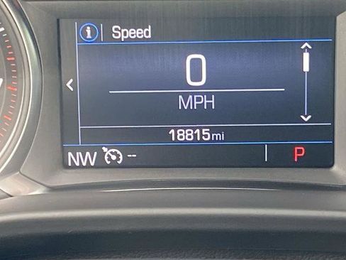 Used 2022 GMC Acadia SLE w/ Driver Convenience Package image 8