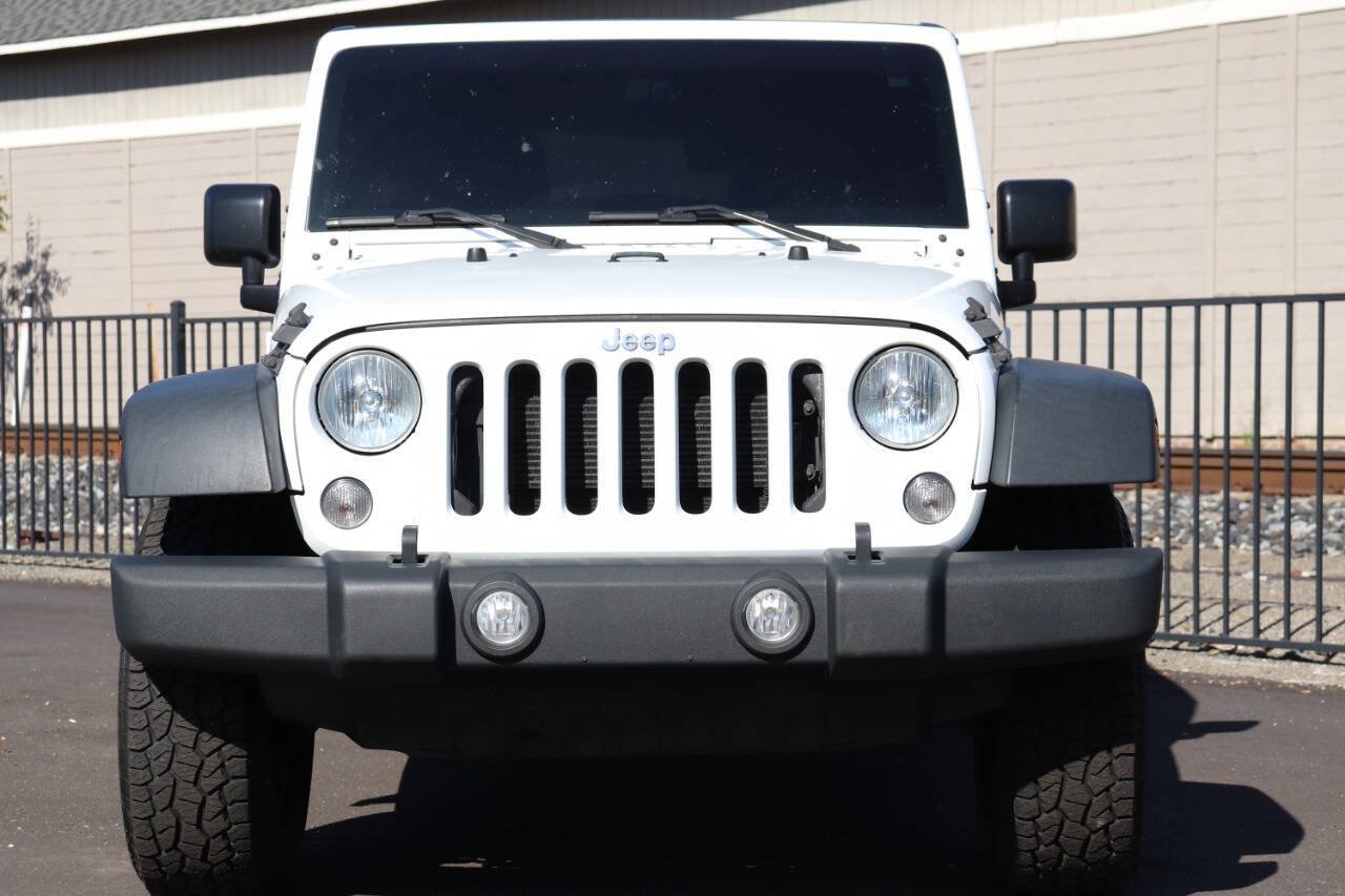 Used 2018 Jeep Wrangler Unlimited Sport S AWD/4WD image 4