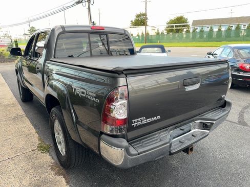 Used 2012 Toyota Tacoma 4x4 Double Cab w/ TRD Off-Road Pkg image 4