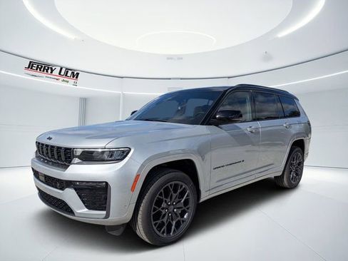 New 2026 Jeep Grand Cherokee L Summit w/ Obsidian Package AWD/4WD image 7