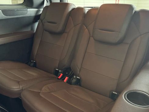 Used 2015 Mercedes-Benz GL 550 4MATIC image 28