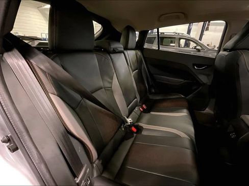 Used 2024 Subaru Crosstrek 2.5i Limited AWD/4WD image 27