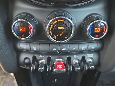 Used 2023 MINI Cooper S image 17