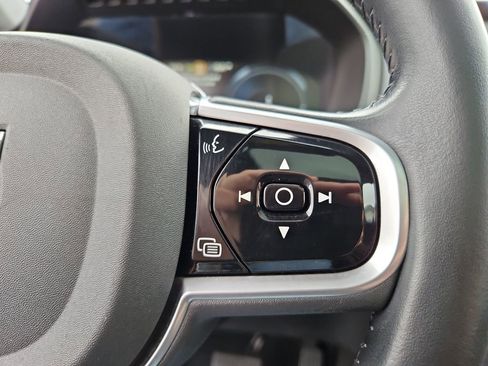 Used 2022 Volvo XC90 T8 Inscription Expression image 12