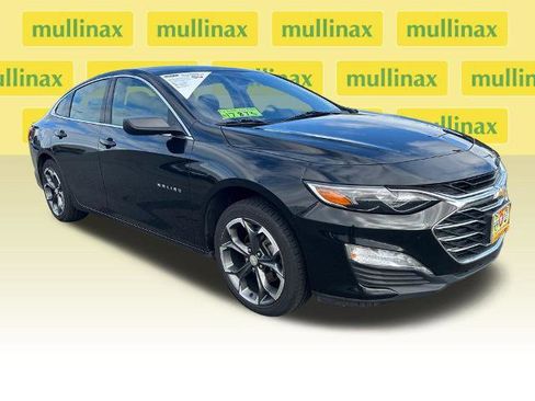 Used 2023 Chevrolet Malibu LT FWD image 1
