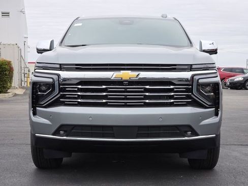 New 2025 Chevrolet Suburban Premier image 20