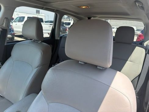 Used 2016 Subaru Forester 2.5i Limited AWD/4WD image 10
