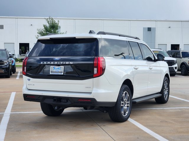 New 2026 Ford Expedition Max Active RWD image 4