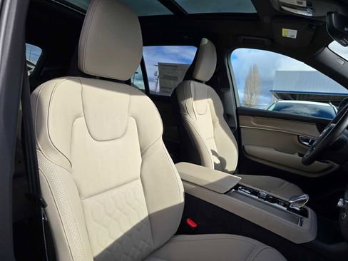 New 2026 Volvo XC90 B5 Plus w/ Protection Package image 11