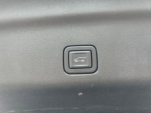 Used 2023 Cadillac Escalade ESV Premium Luxury image 49