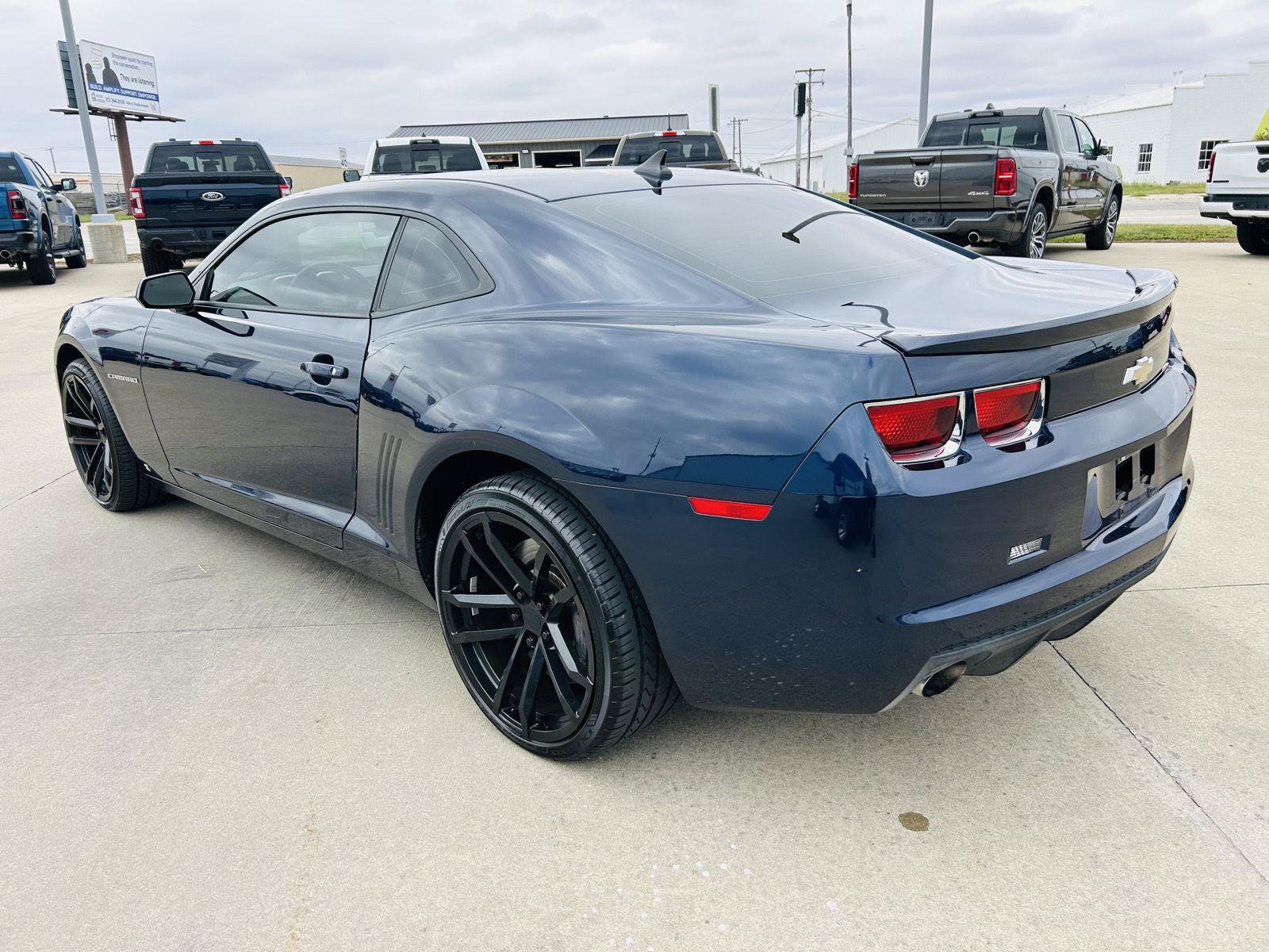 Used 2010 Chevrolet Camaro SS w/ RS Package RWD image 28