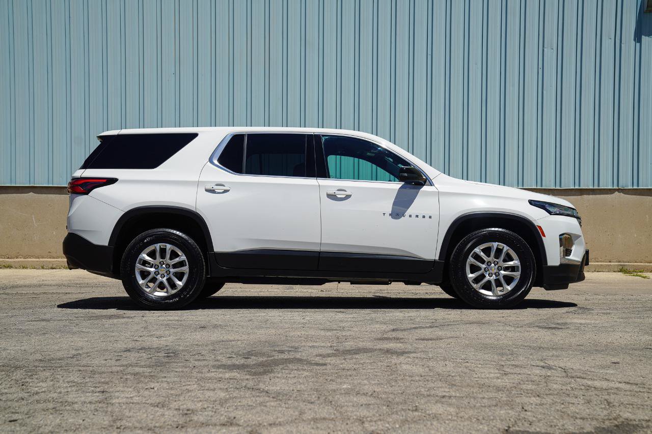 Used 2023 Chevrolet Traverse LS AWD/4WD image 13