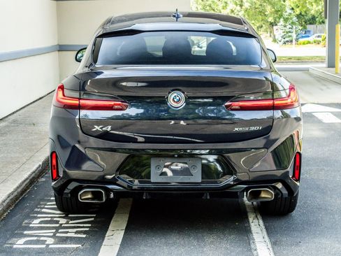 Used 2022 BMW X4 xDrive30i w/ M Sport Package 2 AWD/4WD image 6